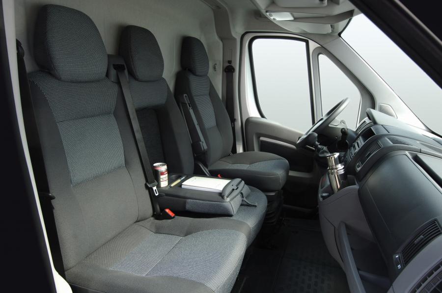  Peugeot Boxer 2006 года  (фото 14 из 81)